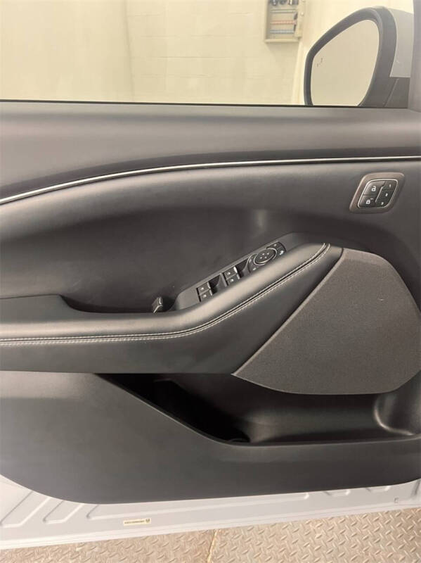 2021 Ford Mustang Mach-E Select