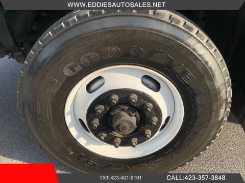 2011 Freightliner M2 112V