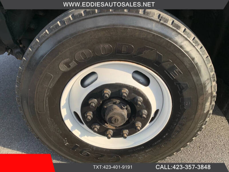 2011 Freightliner M2 112V