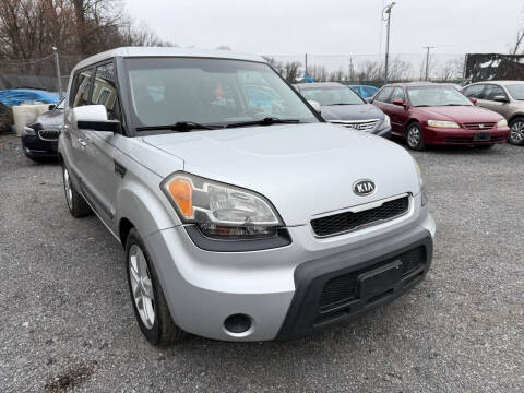 2011 Kia Soul +