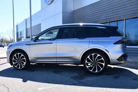 2024 Lincoln Nautilus Black Label