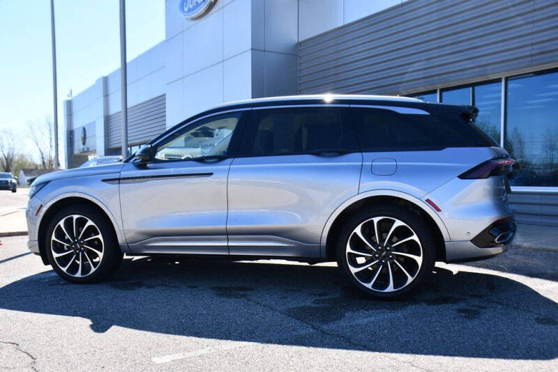 2024 Lincoln Nautilus Black Label