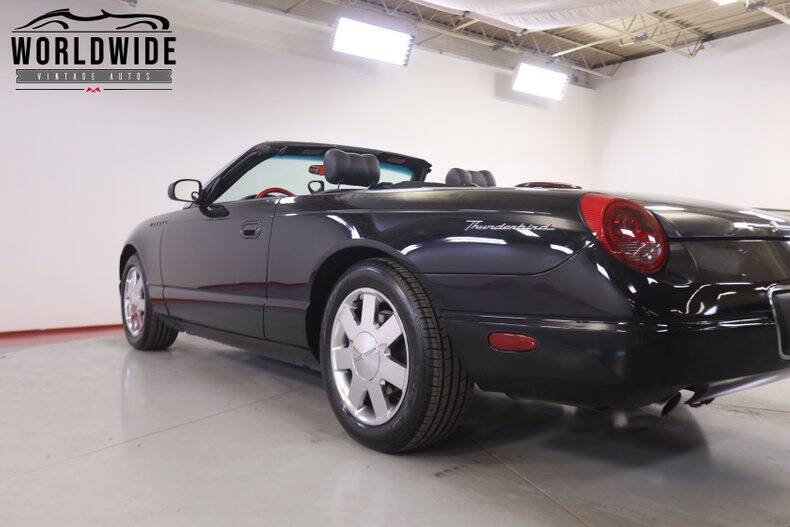 2002 Ford Thunderbird Deluxe