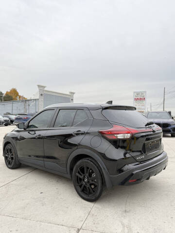 2022 Nissan Kicks SV