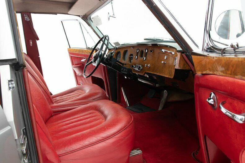 1966 Rolls-Royce Flying Spur