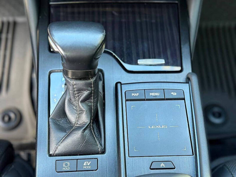 2021 Lexus ES 300h Ultra Luxury