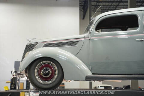 1937 Ford Tudor