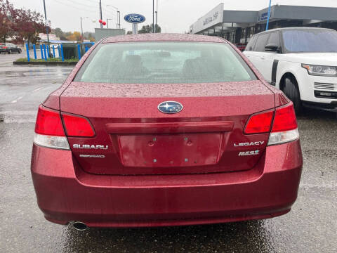 2010 Subaru Legacy 2.5i Premium