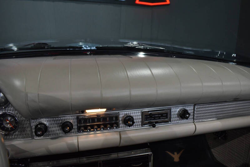 1957 Ford Thunderbird