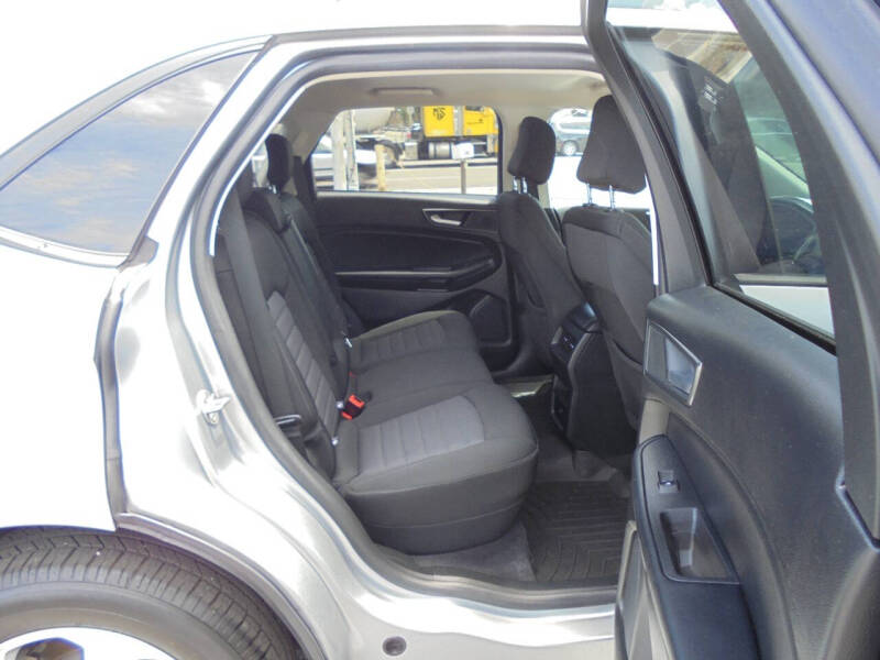 2024 Ford Edge SE