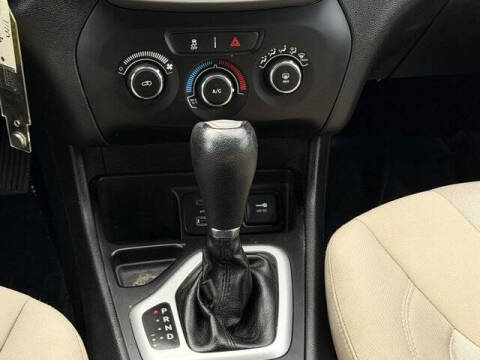 2015 Jeep Cherokee Sport