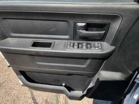 2026 RAM 2500 Black Express