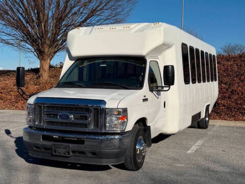 2021 Ford E-450