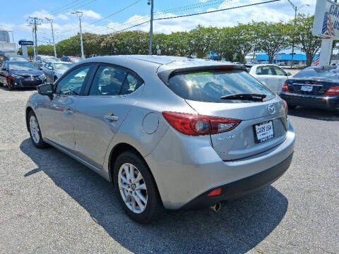 2015 Mazda MAZDA3 i Touring