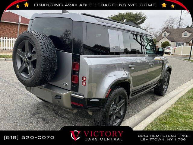 2022 Land Rover Defender 110 X-Dynamic SE