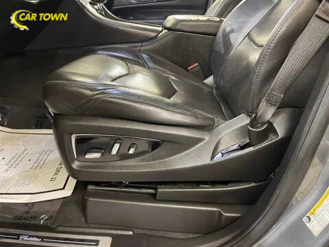 2018 Cadillac Escalade ESV Luxury