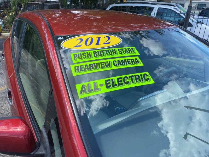 2012 Nissan LEAF SL