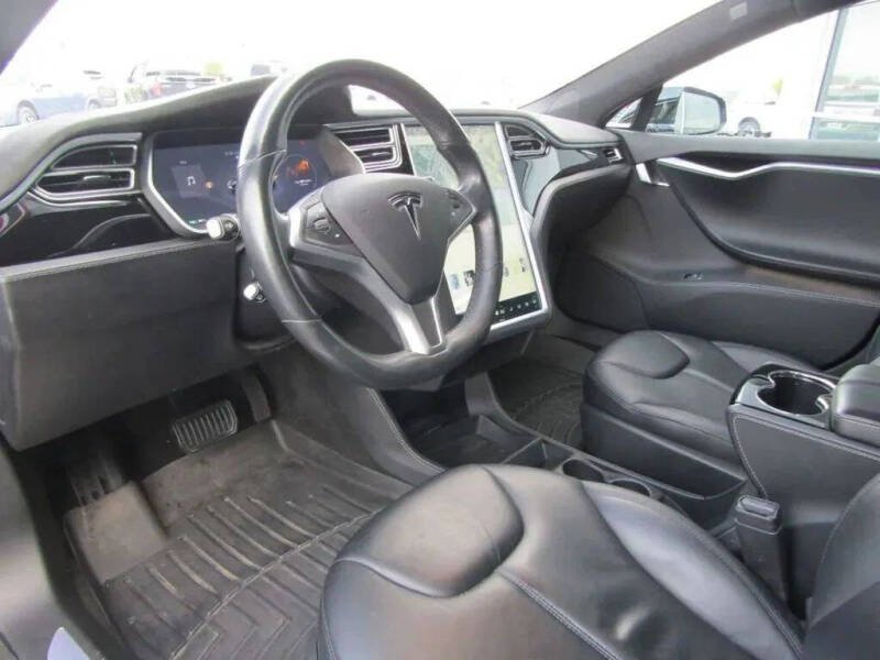 2015 Tesla Model S