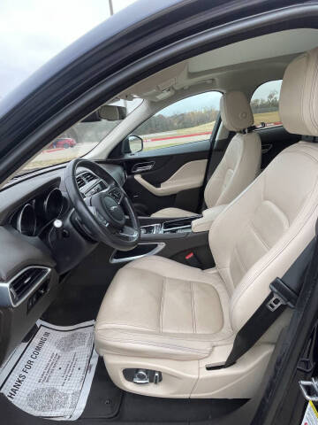 2020 Jaguar F-PACE 25t Prestige