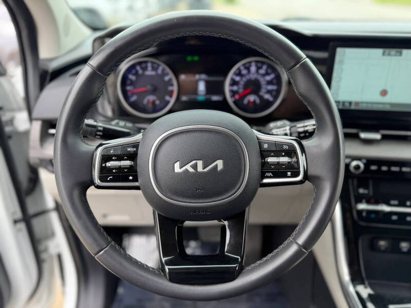 2024 Kia Carnival EX