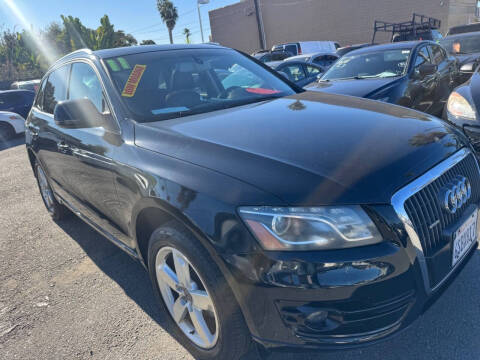 2011 Audi Q5 2.0T quattro Premium Plus