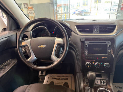 2017 Chevrolet Traverse LT