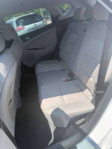2017 Hyundai Tucson SE