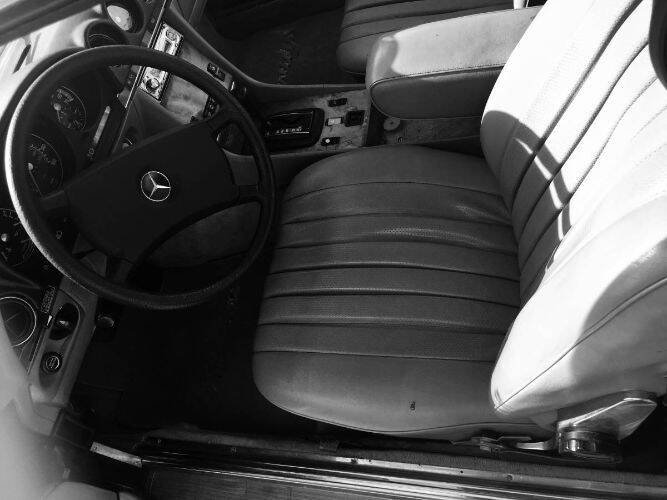 1985 Mercedes-Benz 380-Class 380 SL