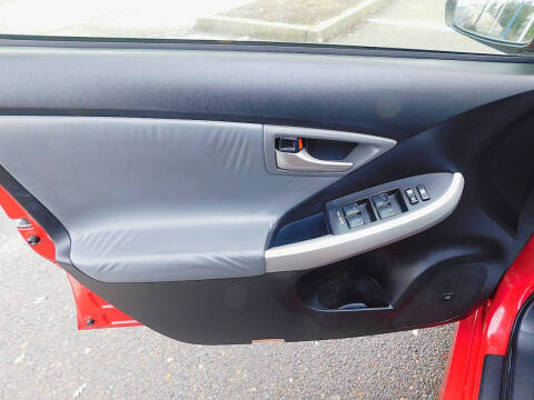 2012 Toyota Prius Five