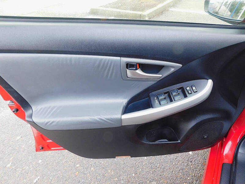 2012 Toyota Prius Five