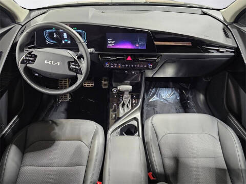 2024 Kia Niro EX Touring