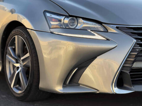 2016 Lexus GS 200t