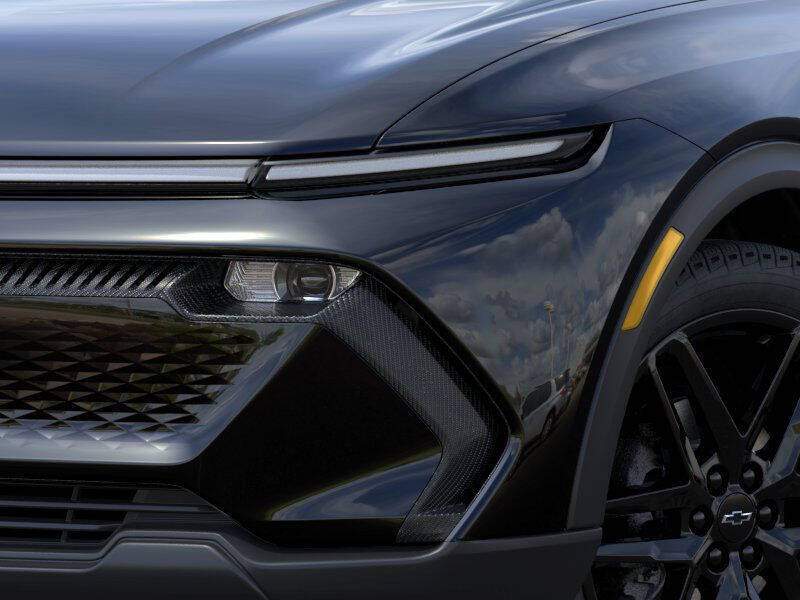 2026 Chevrolet Equinox EV LT 2