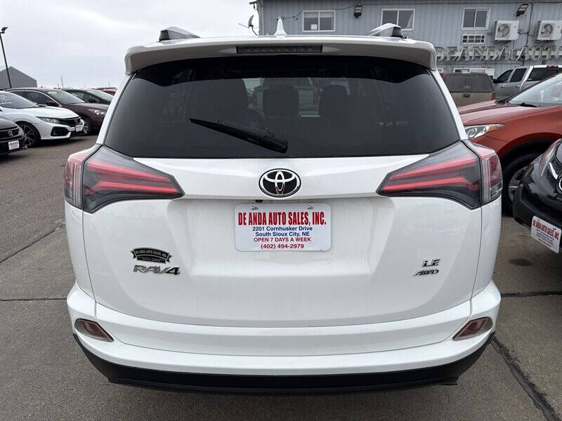 2016 Toyota RAV4 LE