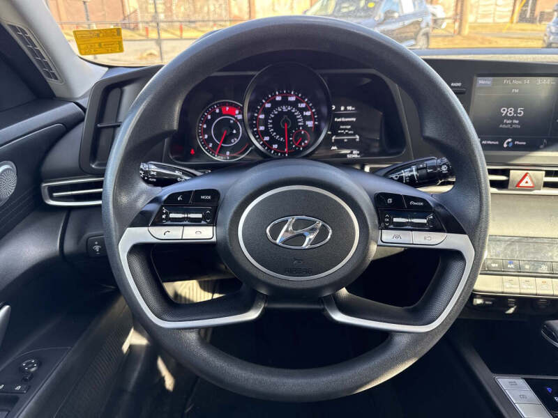 2022 Hyundai Elantra
