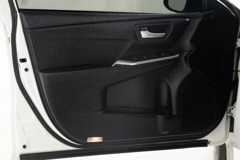 2017 Toyota Camry SE