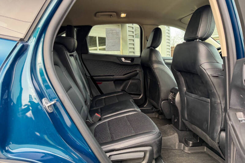 2020 Ford Escape SEL