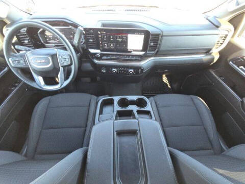 2024 GMC Sierra 1500 Elevation Standard