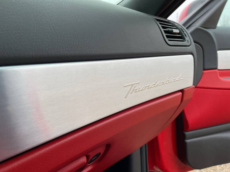 2002 Ford Thunderbird Deluxe