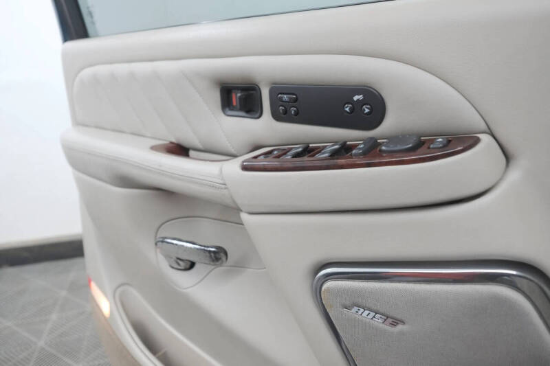 2005 Cadillac Escalade ESV Platinum Edition