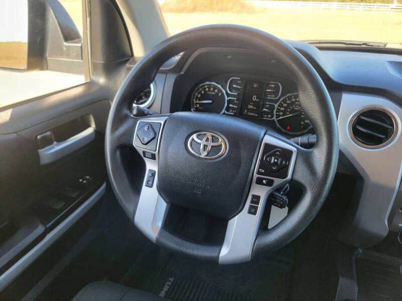 2019 Toyota Tundra SR5 photo 17