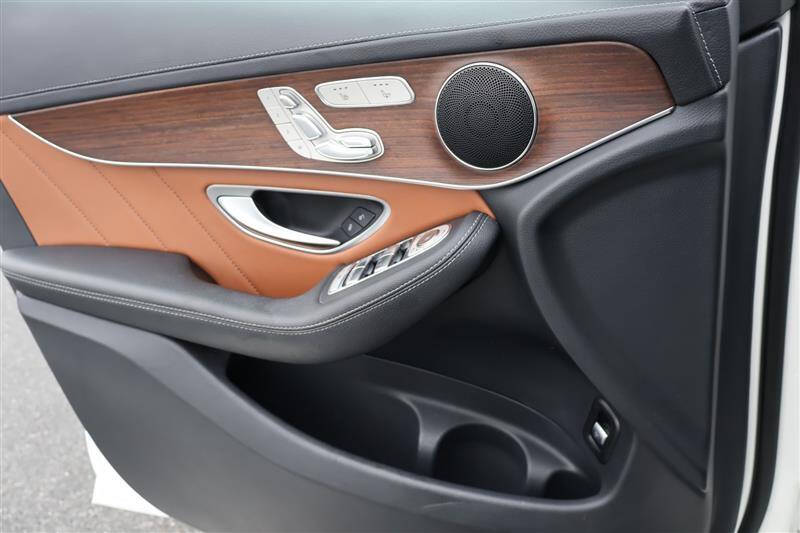 2022 Mercedes-Benz GLC GLC 300 4MATIC