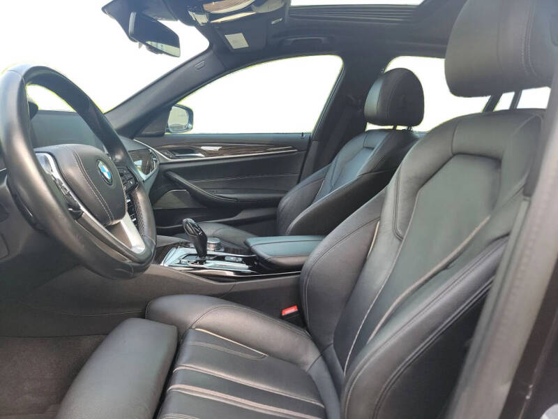 2019 BMW 5 Series 540i