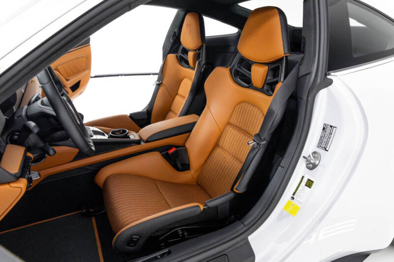 2024 Porsche 911 S/T