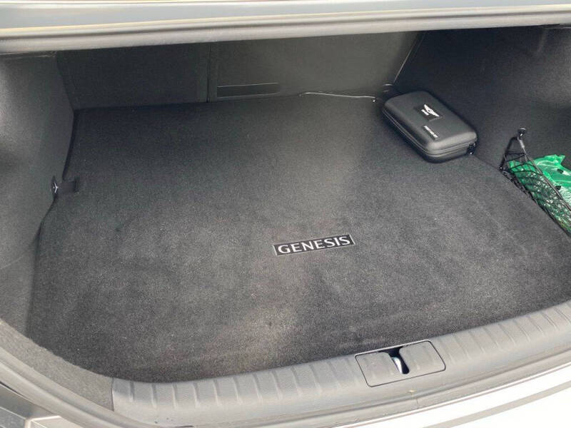 2025 Genesis G70