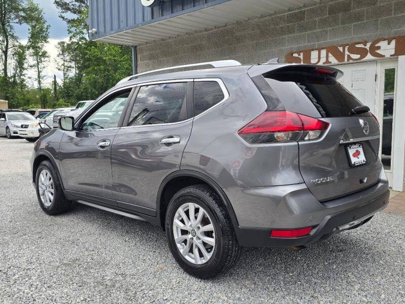 2020 Nissan Rogue SV