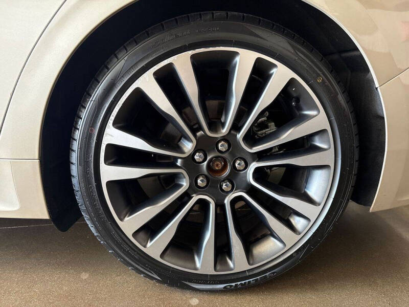 2017 Lincoln Continental Reserve