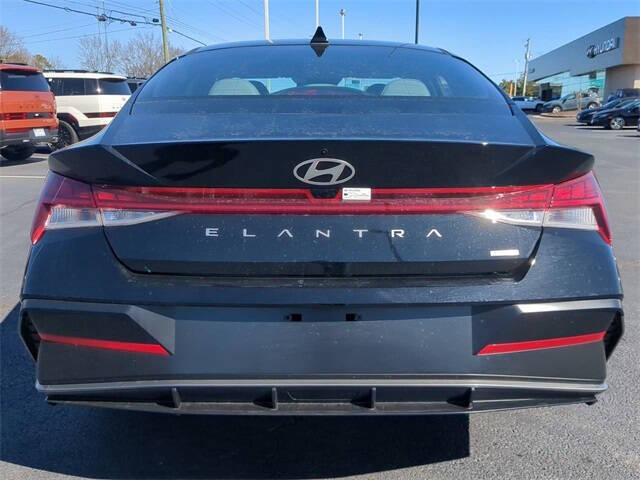 2025 Hyundai Elantra Hybrid Limited