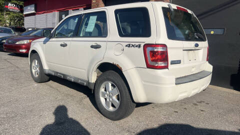 2010 Ford Escape XLS