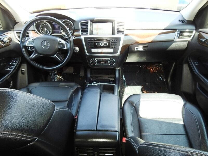 2015 MERCEDES-BENZ ML-Class SUV / Crossover - $17,900